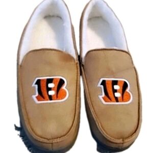 Cincinnati Bengals Mens Medium Slip On Loafers NWOT